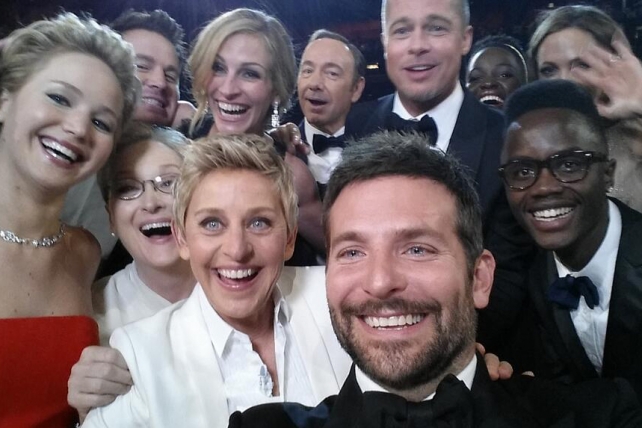 marketing con messaggi subliminali the oscars selfie