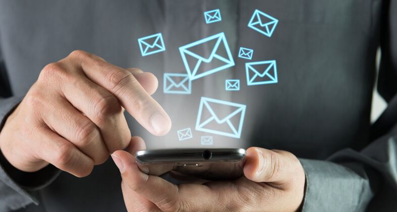 SMS y el email marketing